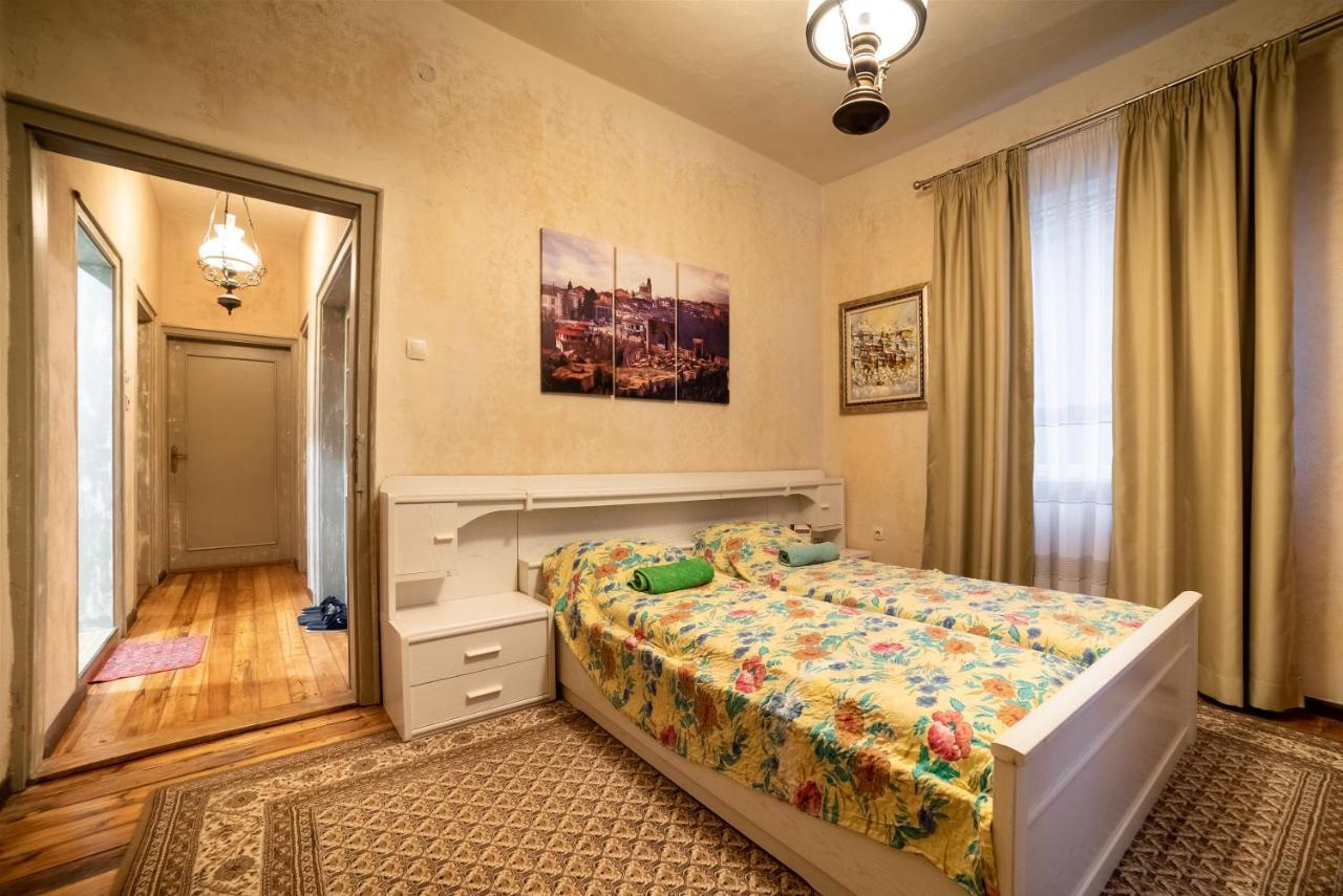 Zlatanov Residence Veliko Tŭrnovo Exterior foto